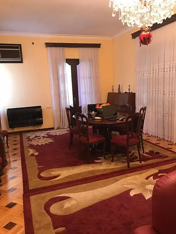 بيت ضيافة فندق باتوميفي  Warm House On Asatiani Lane جورجيا