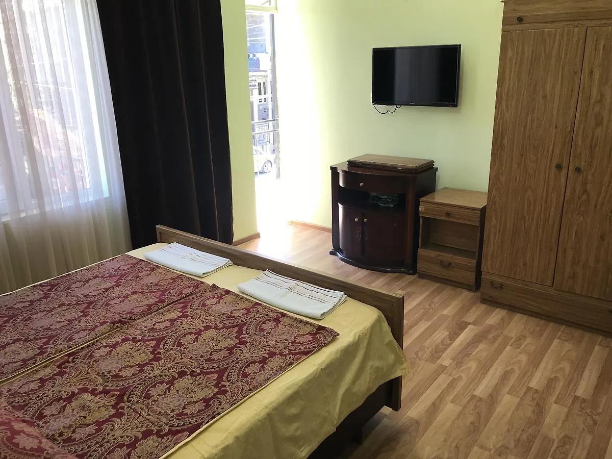 Hotel Warm House On Asatiani Lane Batumi 0*,  Georgien